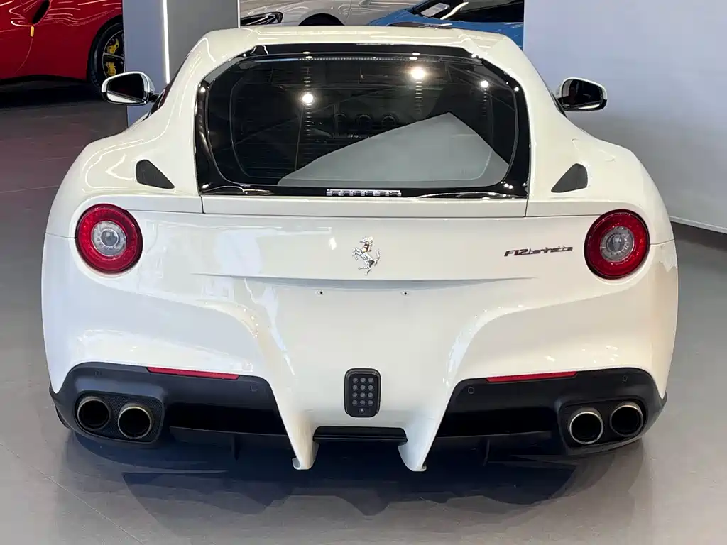 F12 berlinetta 6.3 L Standard