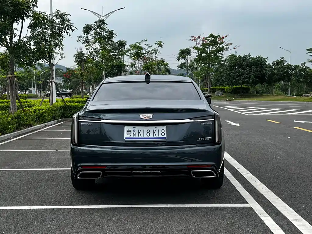 Cadillac CT6 28 T Distinguished