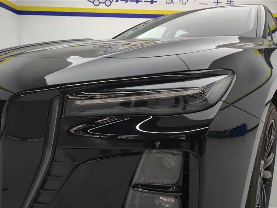 Hongqi H5 1.5 T DCT Shadow