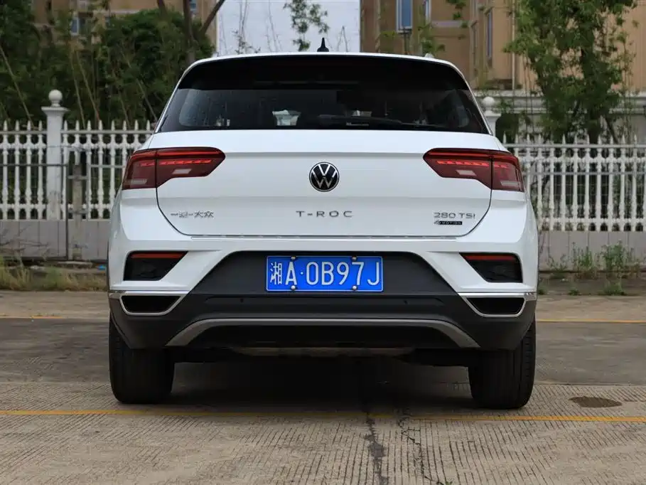 T-ROC 280 TSI DSG 4 WD Luxury Connected