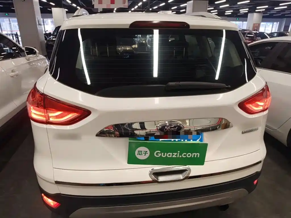 Kuga 1.6 L GTDi 2 WD Style