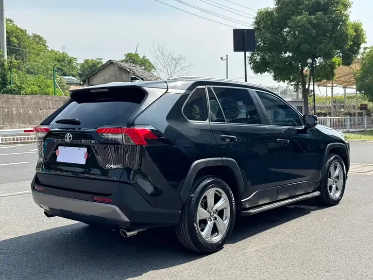 Toyota RAV4 2.0 L CVT 2 WD Style