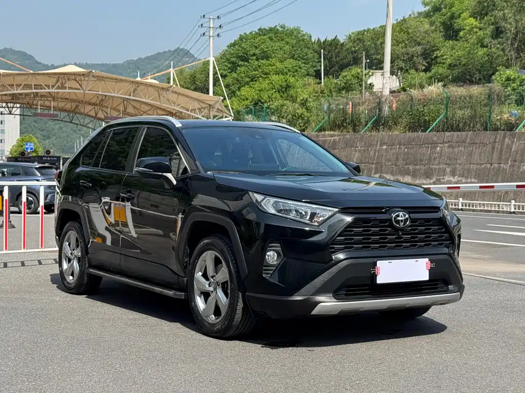 RAV4 2.0 L CVT 2 WD Style