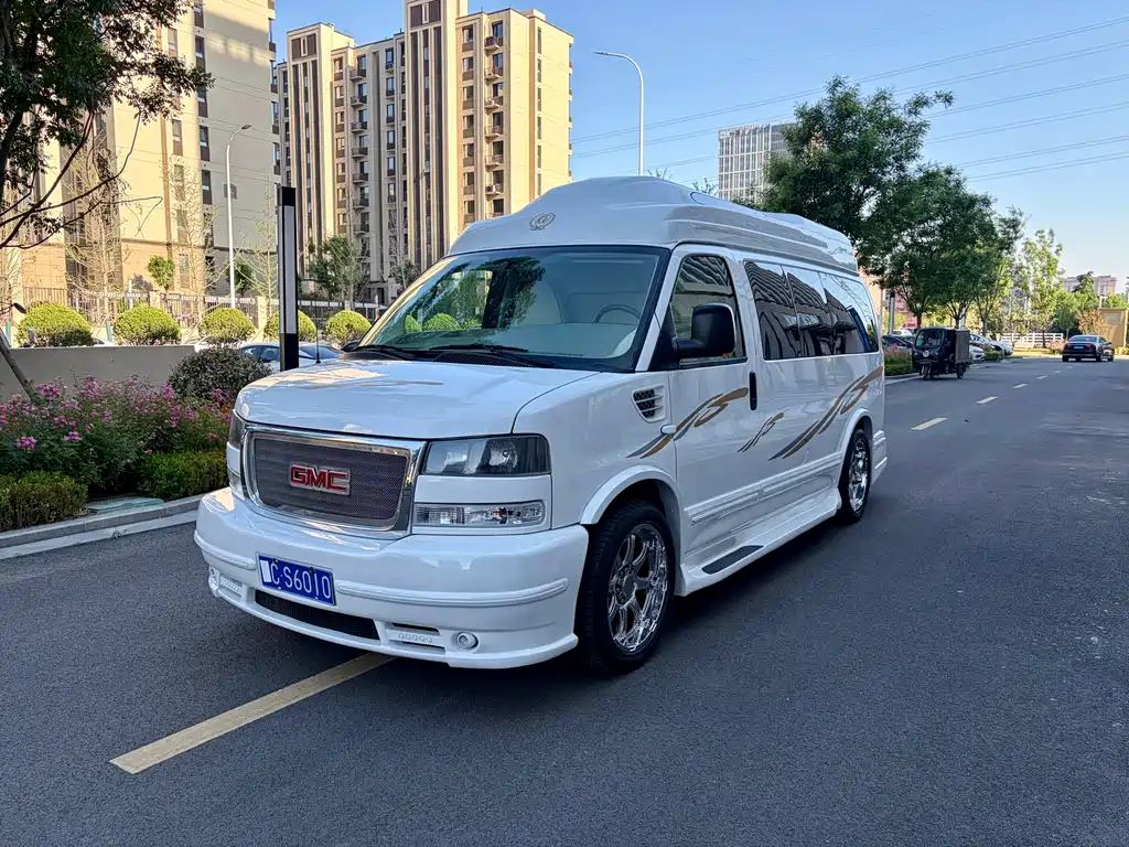 SAVANA 5.3 L 4 WD Leader