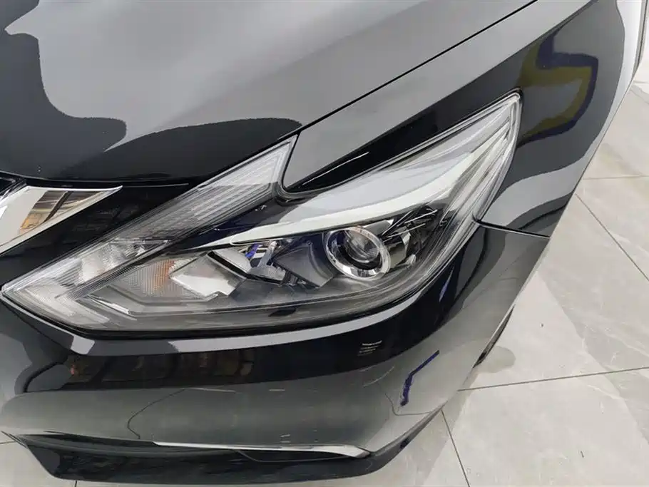 Teana Facelift 2.0 L XL Comfort