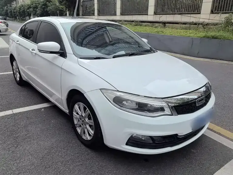 Qoros 3 观致3 2017款 三厢 1.6 L 自动致悦型