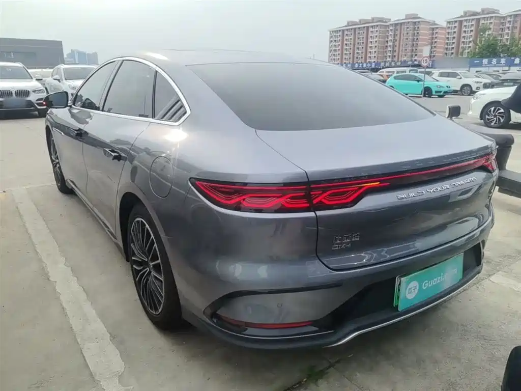 Han DM-i 121 KM Honored