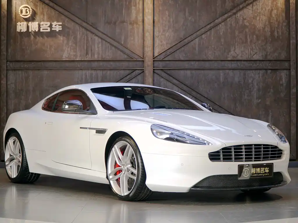 Aston Martin DB9 6.0 L Coupe