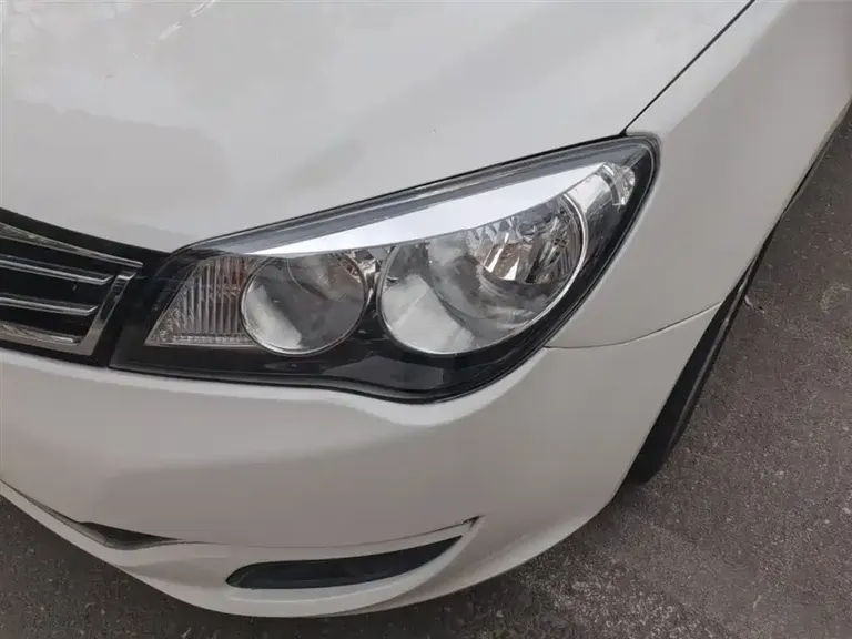 Roewe 350 1.5 L Auto Luxury Sunroof