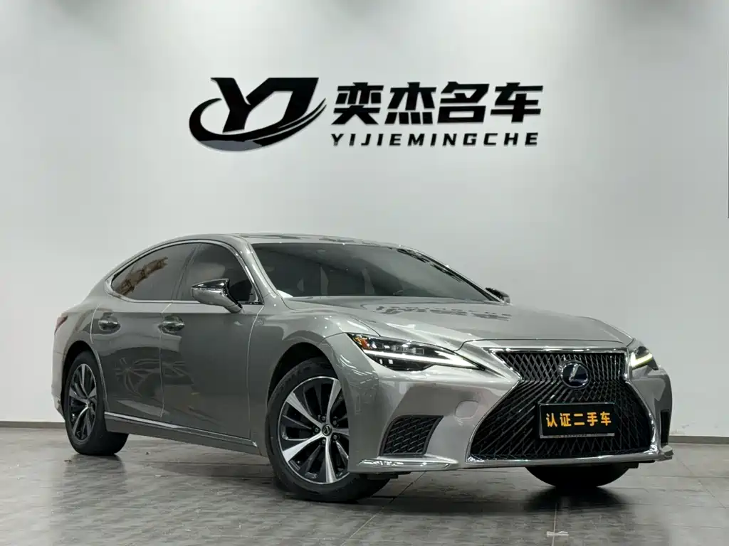 Lexus LS 500 h Outstanding