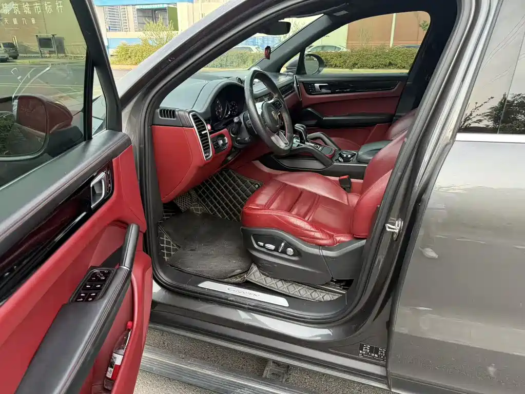 Cayenne NEV Cayenne E-Hybrid 2.0 T