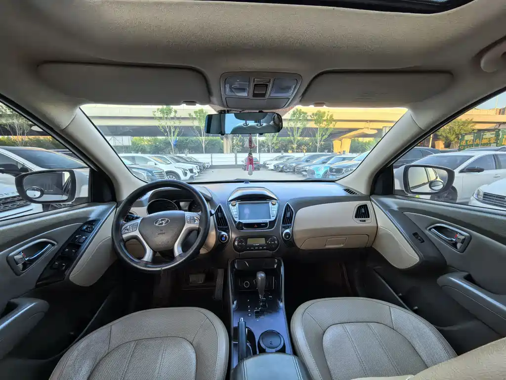 Hyundai ix35 2.0 L Auto 2 WD Leading GLX CN-IV