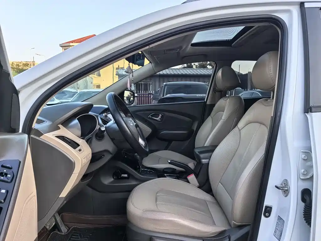 Hyundai ix35 2.0 L Auto 2 WD Leading GLX CN-IV