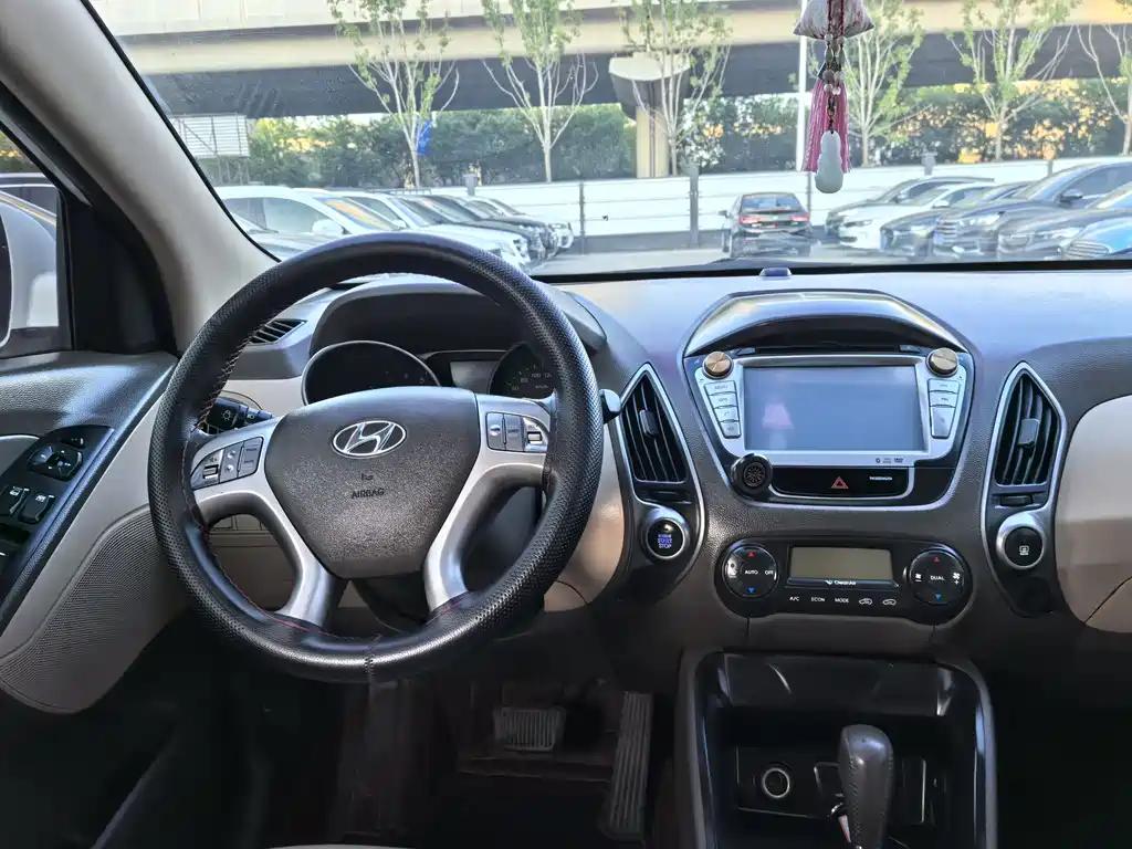 Hyundai ix35 2.0 L Auto 2 WD Leading GLX CN-IV