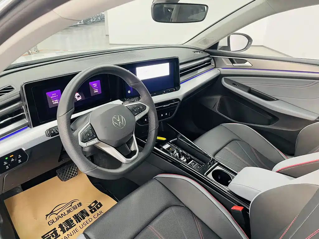 Lamando Lamando L 280 TSI DSG Spicy Cool