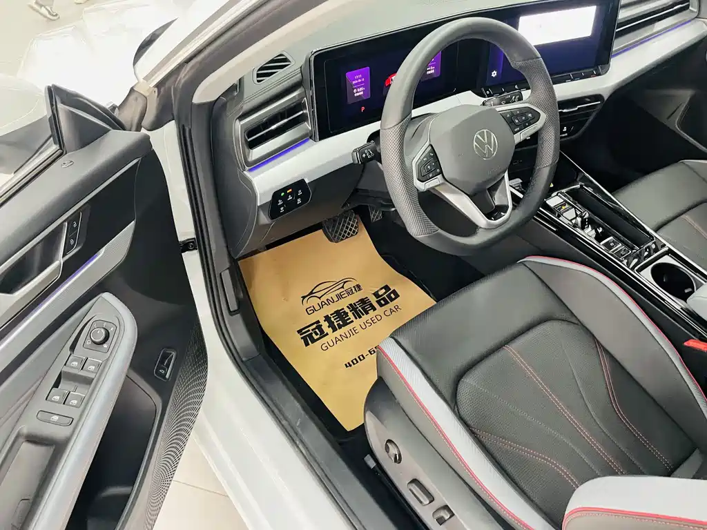 Lamando Lamando L 280 TSI DSG Spicy Cool