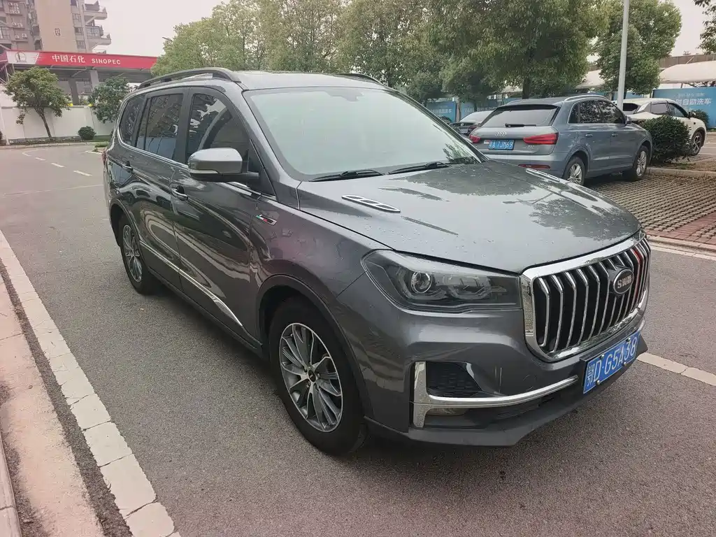 SWM G05 SWM斯威G05 2021款 PRO 1.5 T 自动尊贵型 7座