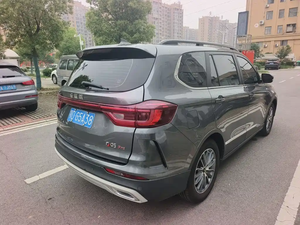 SWM G05 SWM斯威G05 2021款 PRO 1.5 T 自动尊贵型 7座