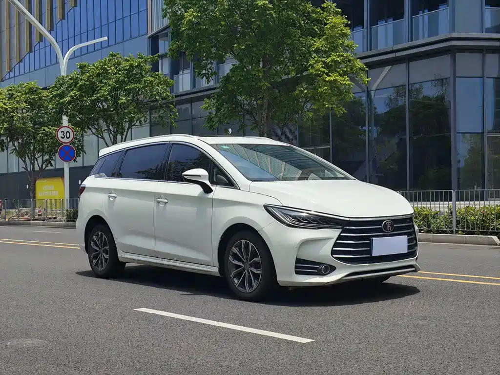 Song MAX 1.5 T Auto Connected Wise Comfort Sunroof 6-seat CN-VI