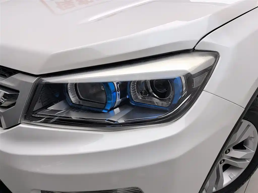 Changan CS75 2.0 L Manual Leading CN-IV