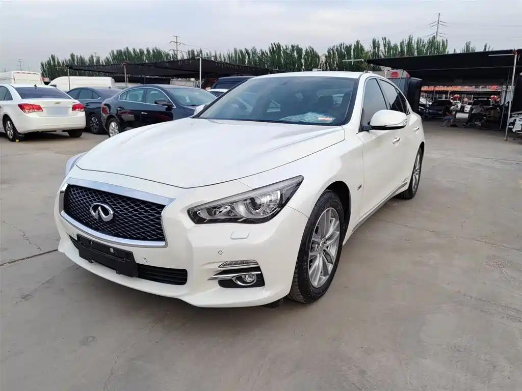 Infiniti Q50 L 2.0 T Joy