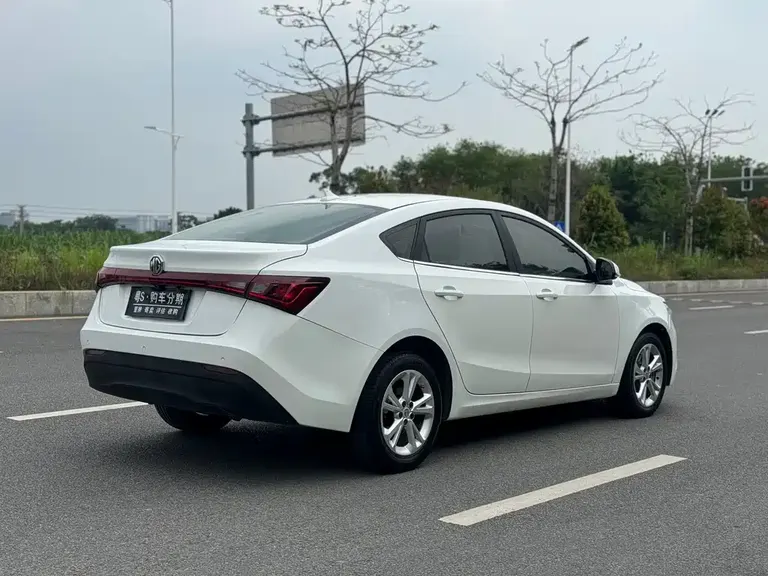 MG Ruixing 1.5 L Auto Value Luxury