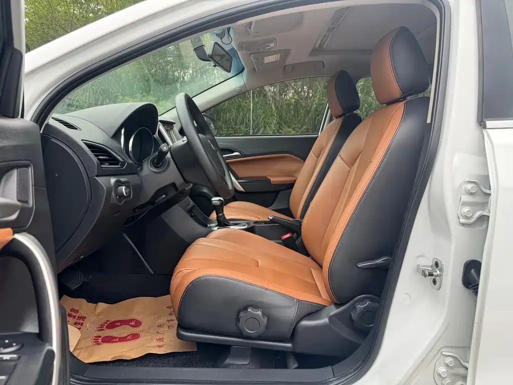 Ruixing 1.5 L Auto Value Luxury