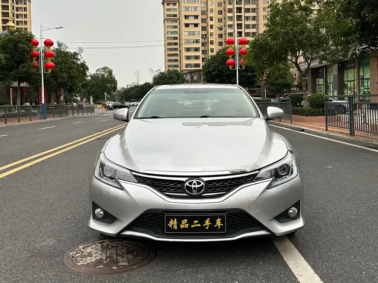 Toyota Mark X 2.5 V Style Sharp