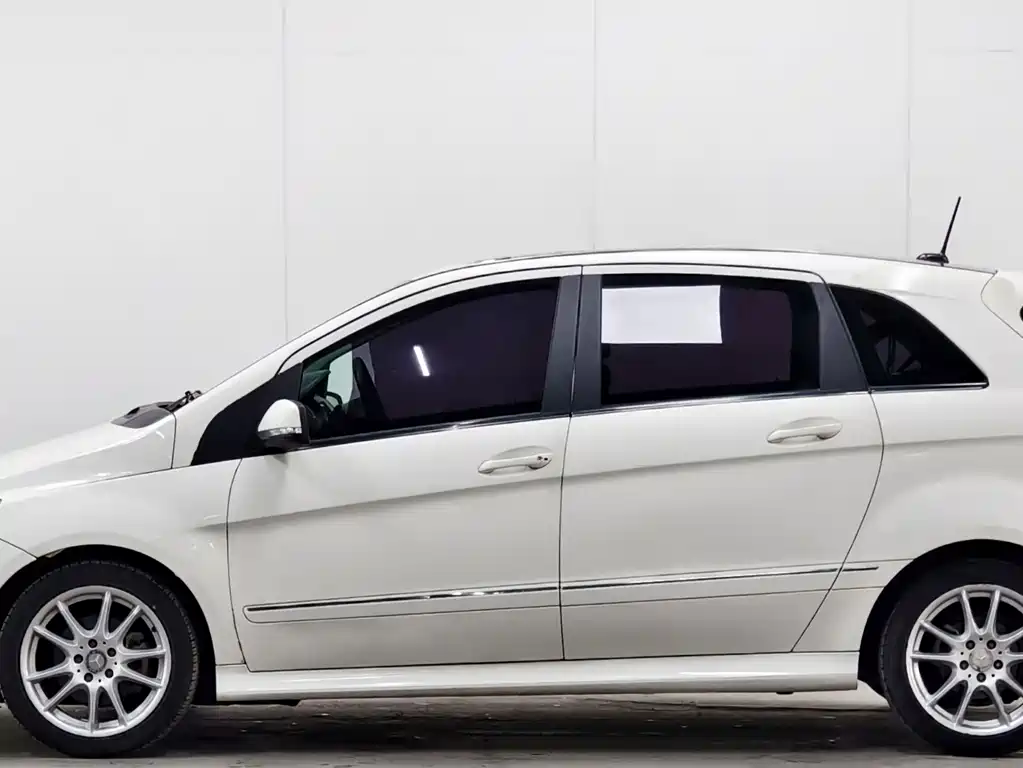 Mercedes-Benz B-Class B 200 Fashion