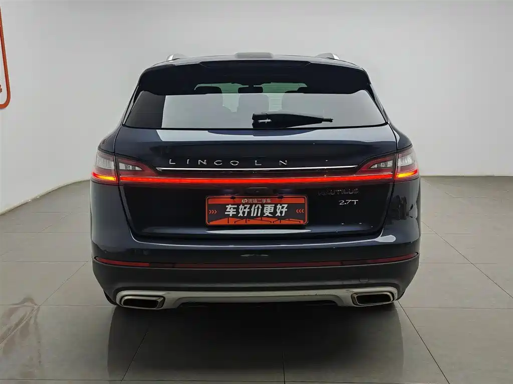 Nautilus 2.7 T 4 WD Honor Shine