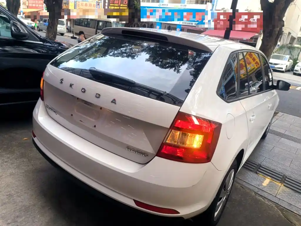 Rapid Spaceback 昕动 2019款 改款 1.5 L 自动标准版 国V
