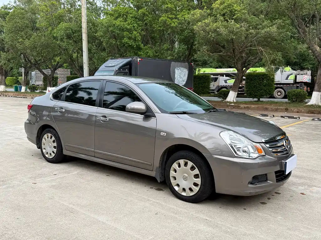 Sylphy Classic 1.6 XE Auto Comfort