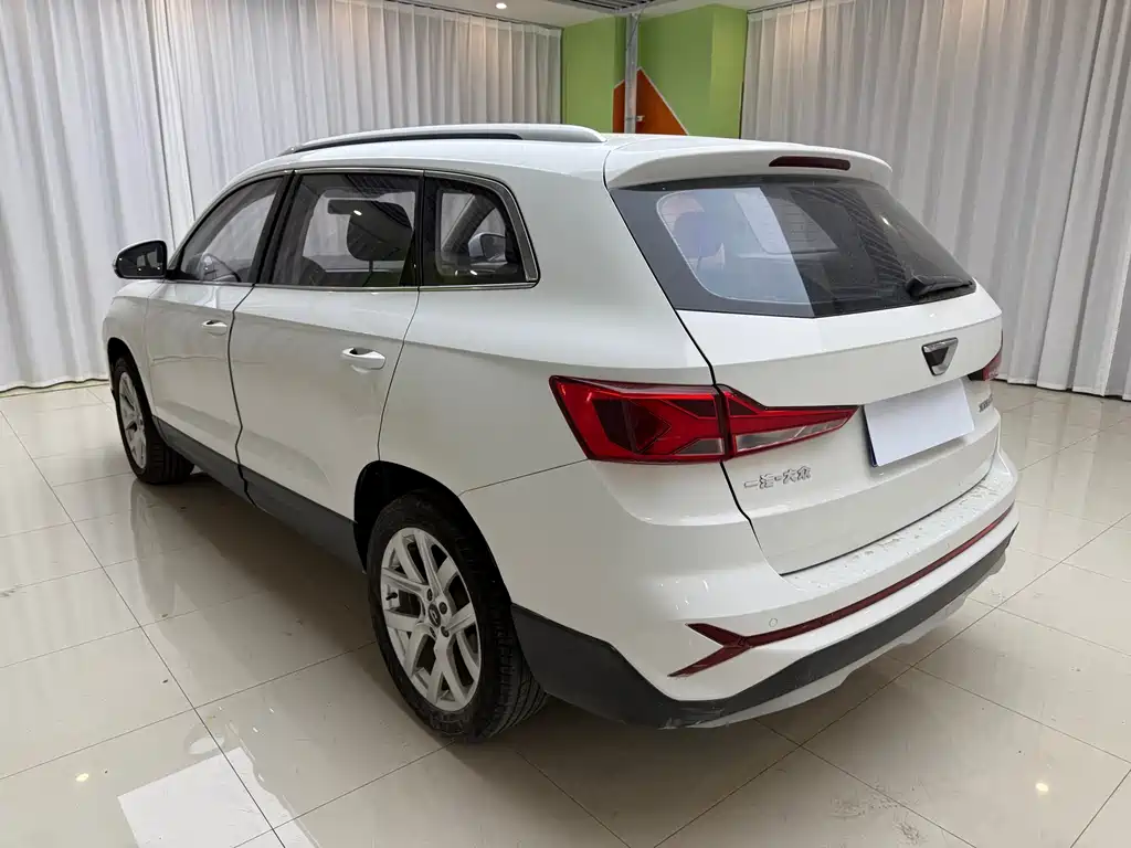 Jetta VS7 280 TSI Auto Progressive