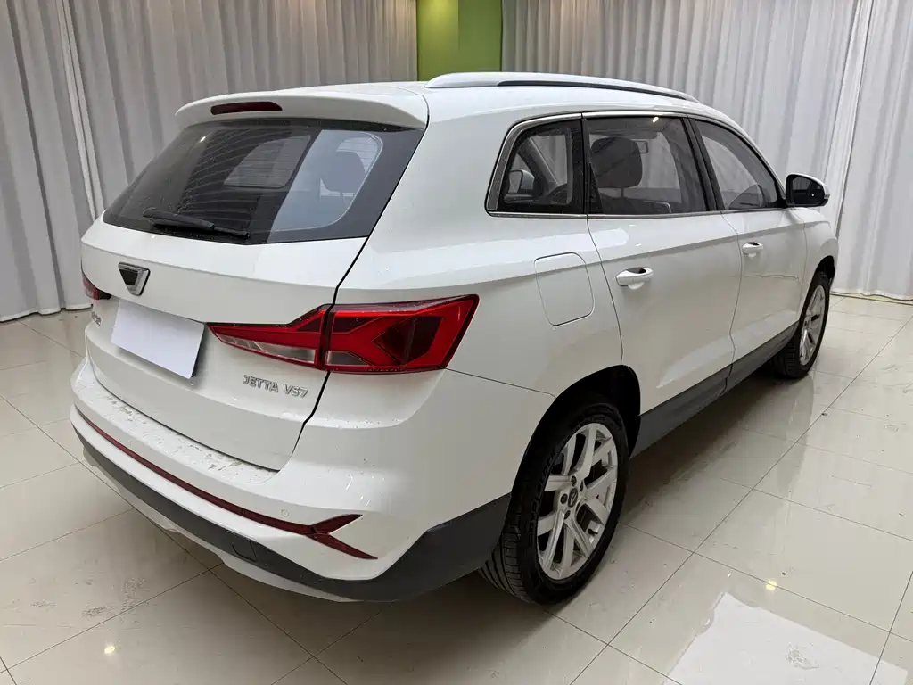 Jetta VS7 280 TSI Auto Progressive