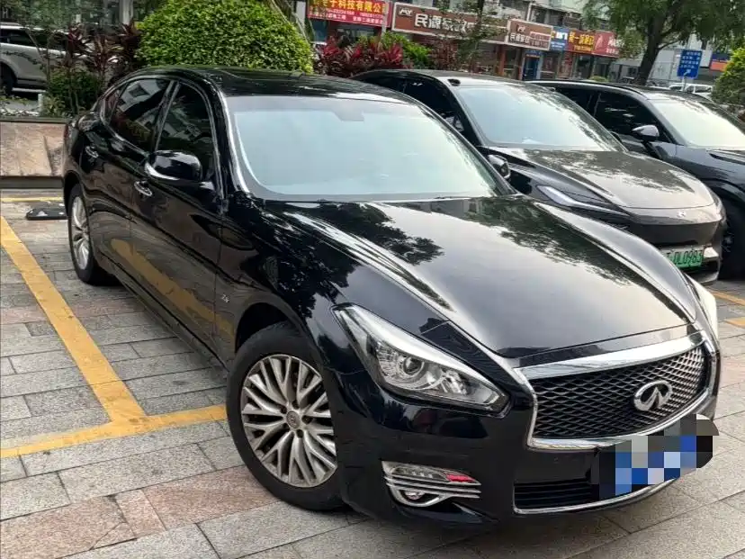 Infiniti Q70 Q70 L 2.5 L Joy
