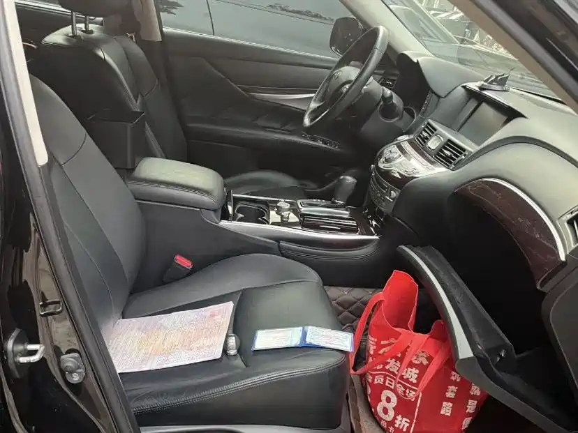 Infiniti Q70 Q70 L 2.5 L Joy
