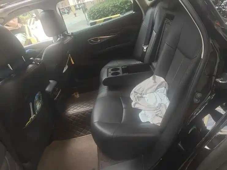 Infiniti Q70 Q70 L 2.5 L Joy