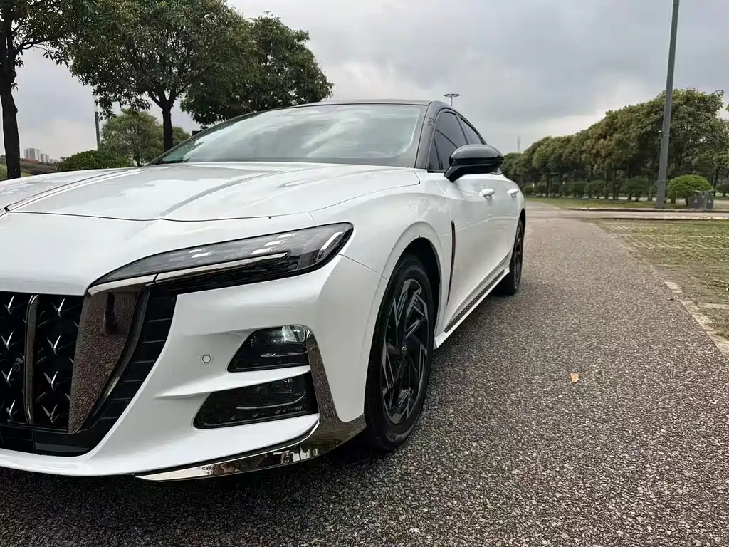 Hongqi H6 2.0 T Premium Comfort