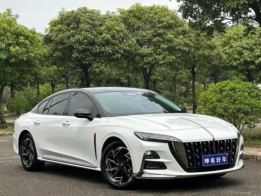 Hongqi H6 2.0 T Premium Comfort