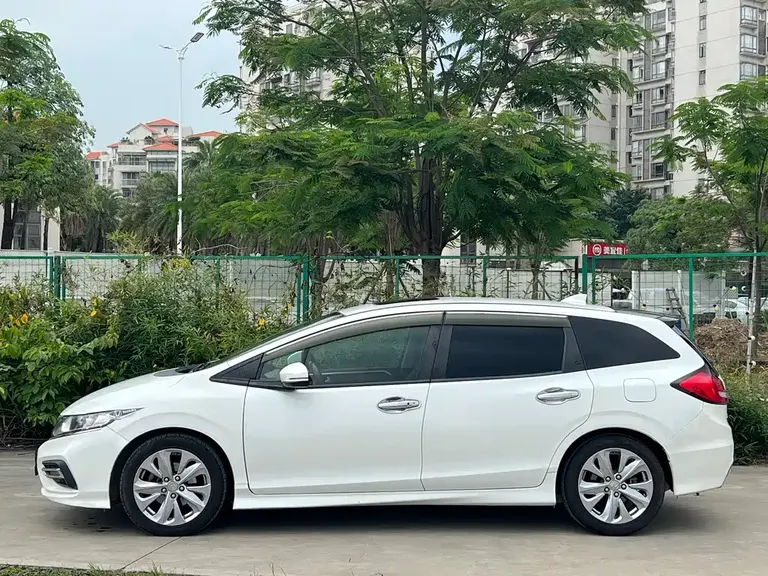 Honda Jade 1.8 L Auto Comfort 5-seat