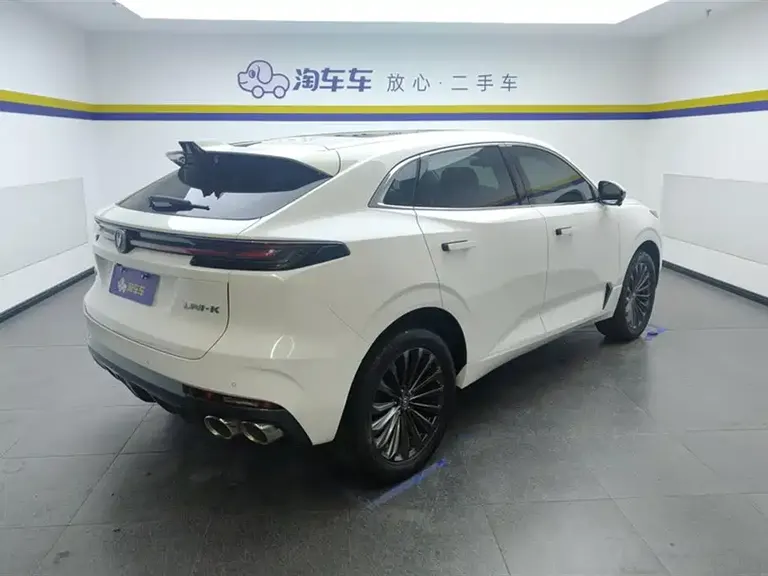 Changan UNI-K 2.0 T Outstanding