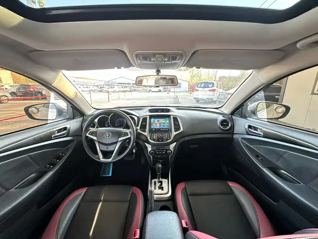 Eado XT 1.6 L Auto Premium Cool CN-V