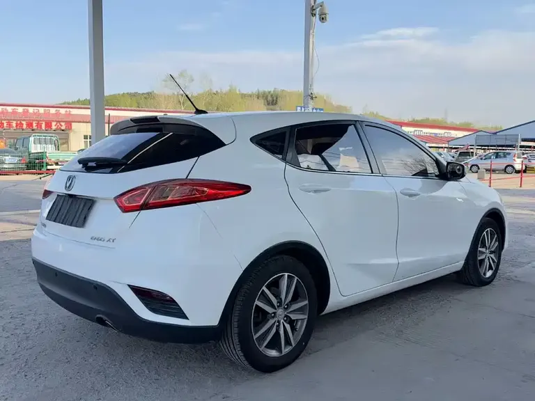 Changan Eado XT 1.6 L Auto Premium Cool CN-V