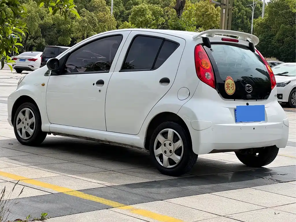 BYD F0 1.0 L AMT Xuan Cool