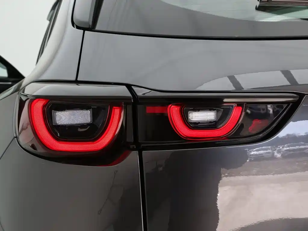 Mazda CX-50 2.0 L