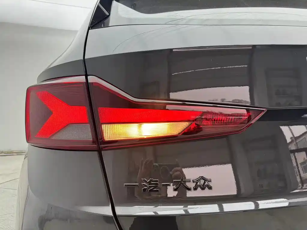 Jetta VS5 捷达VS5 2024款 280 TSI 自动旗舰高光版