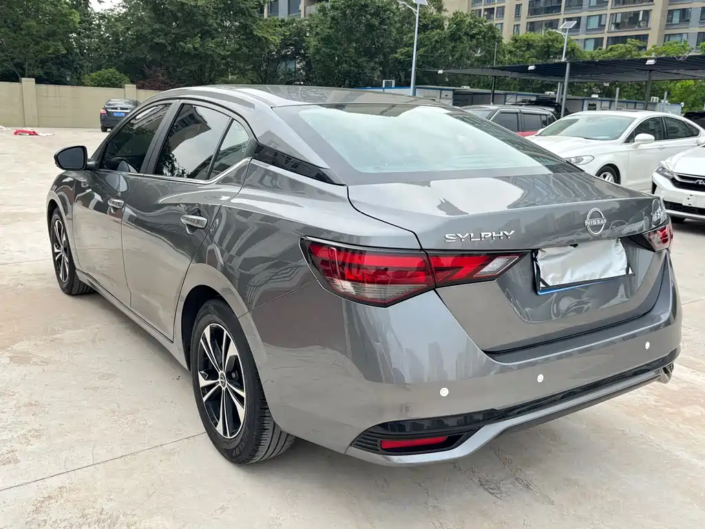 Sylphy 1.6 L XL CVT Joy