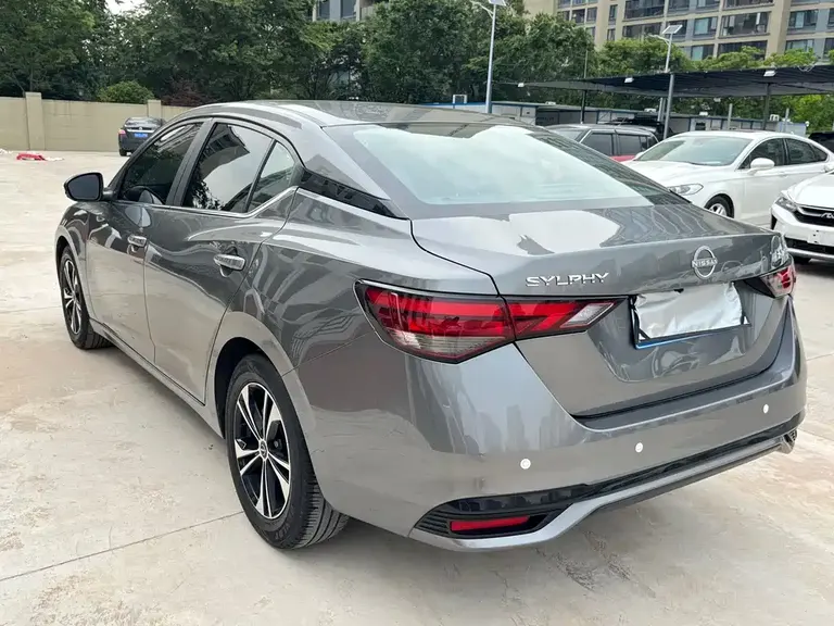 Nissan Sylphy 1.6 L XL CVT Joy