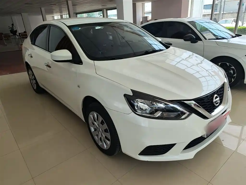 Sylphy Classic 1.6 XE CVT Comfort
