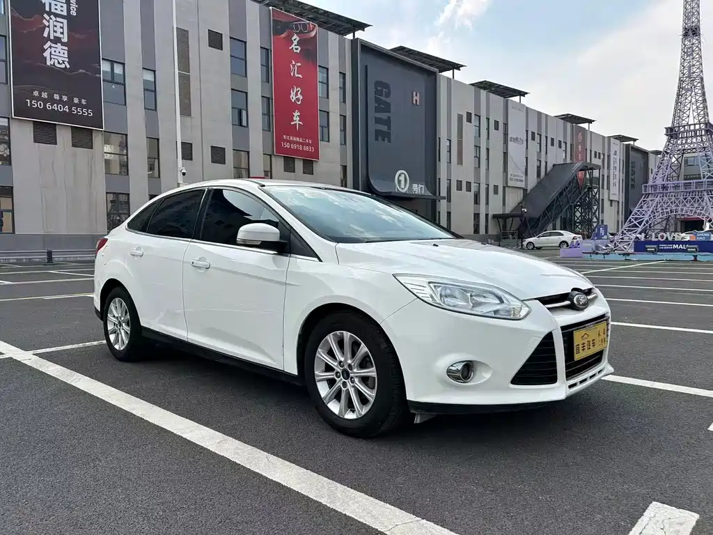 Focus Sedan 2.0 L Auto Flagship